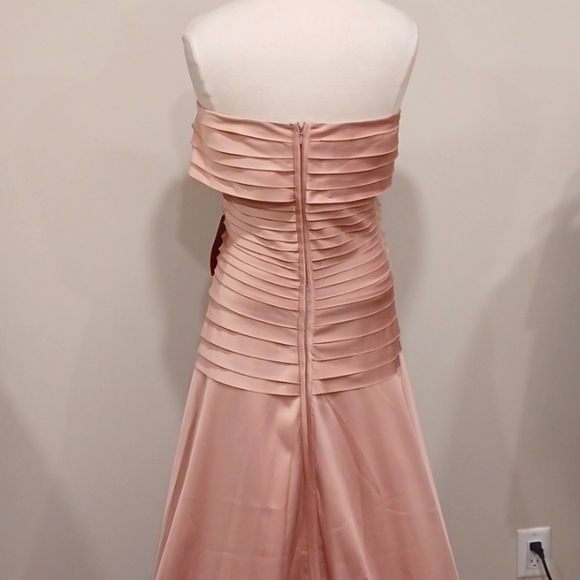 JS Collections Dusty Rose Satin Off the Shoulder Shutter Pleat Gown NEW-… - Picture 11 of 13